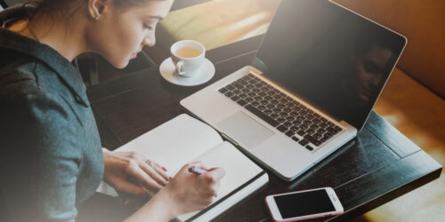 4 Things a Student Should Consider When Buying a Laptop