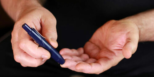 Here are a few common causes and symptoms of type 2 diabetes