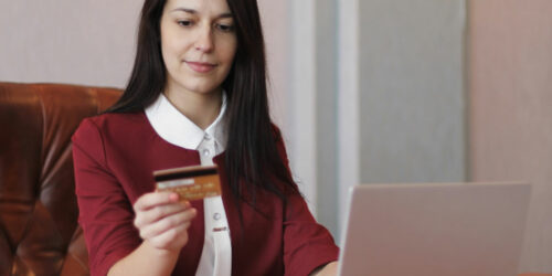 Here’s how to pick a reward credit card