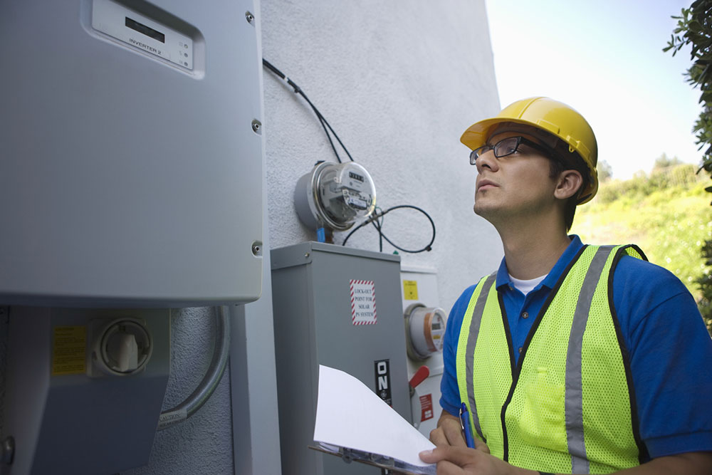 Solar Generators – Types, Components, and Things to Consider